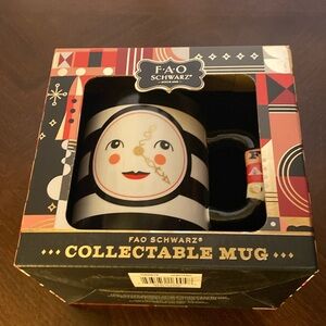 FAO SCHWARZ Collectable Clock Mug 20oz NWT